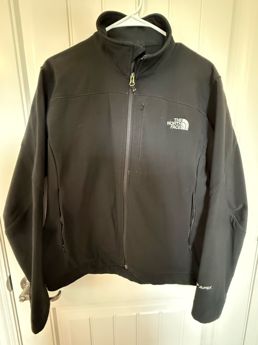 The North Face Women’s TNF Apex Black Softshell Jacket - Full Zip